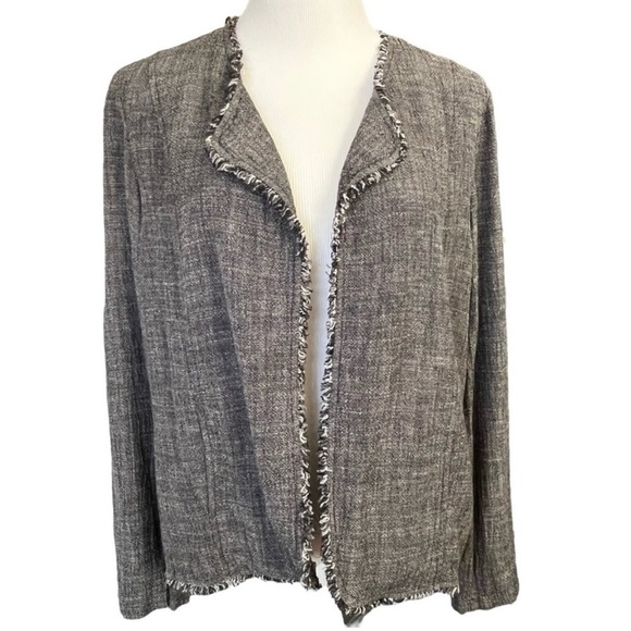 LOVE LINEN? Check out all of the linen pieces in my closet! - Picture 2 of 16